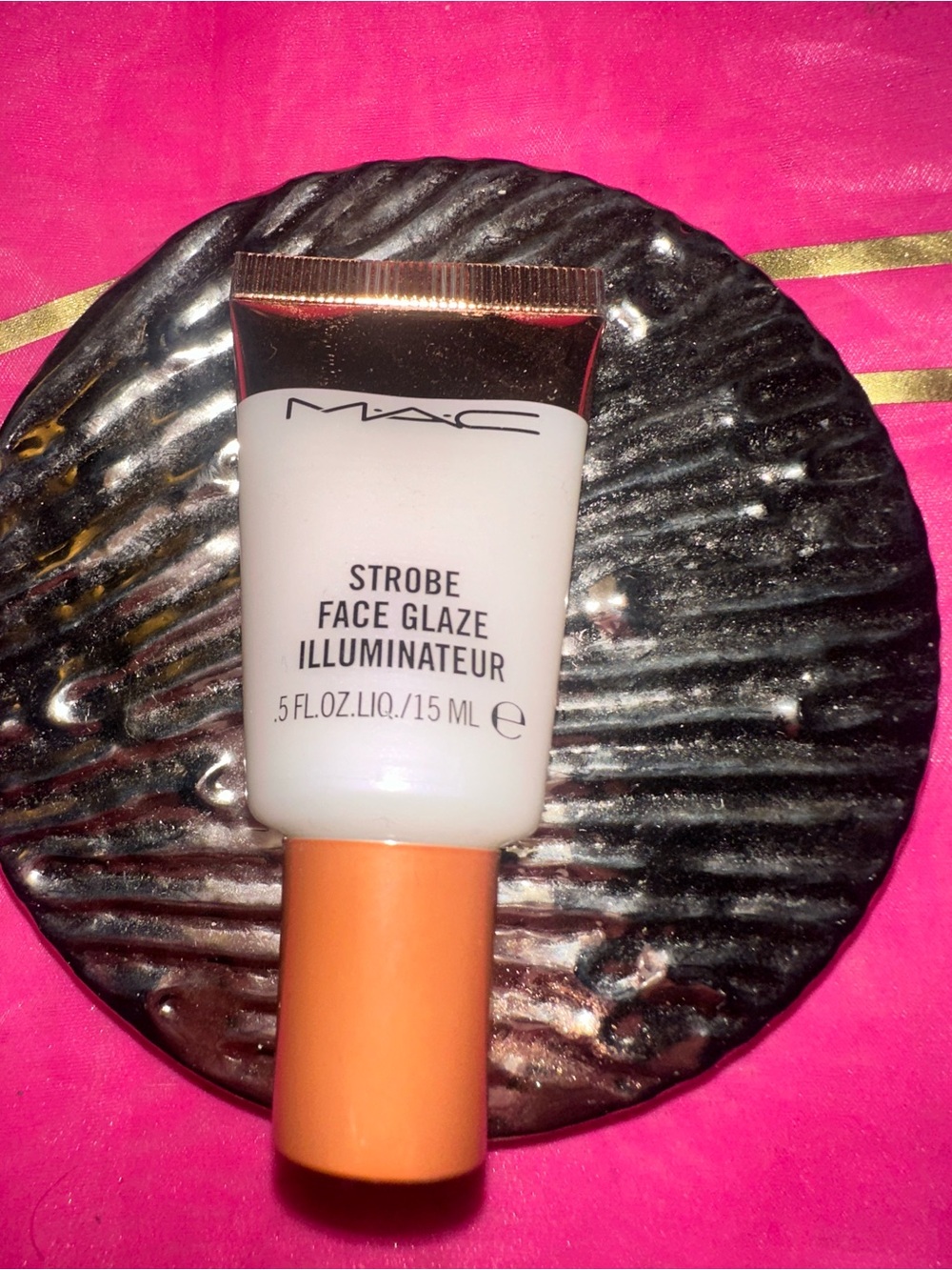 MAC Like It Lilac That Strobe Face Glaze – Limited Edition